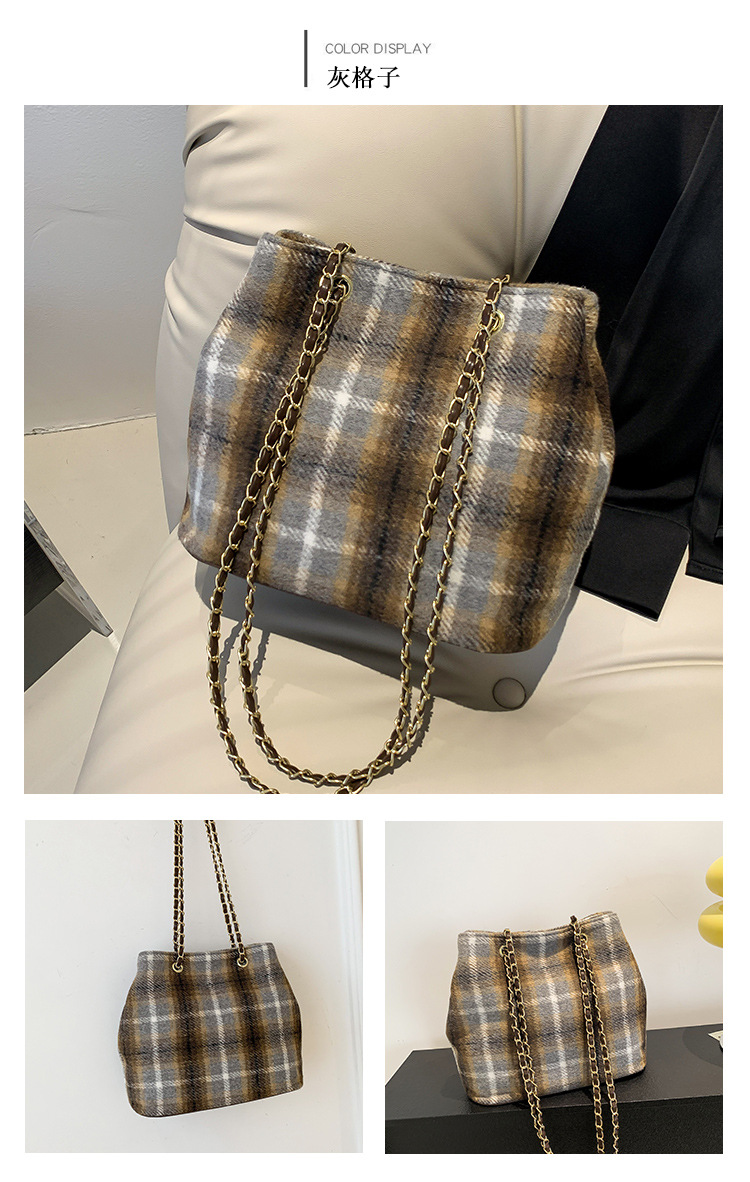 Retro and fashionable woolen texture bucket bag, large capacity commuting bag, chain check pattern casual single-shoulder crossbody women's bag undefined