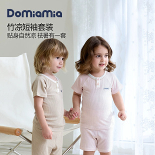 Domiamia��ͯ�Ҿӷ����w�S������Ů��������˯���ļ����b���¶�ѝ