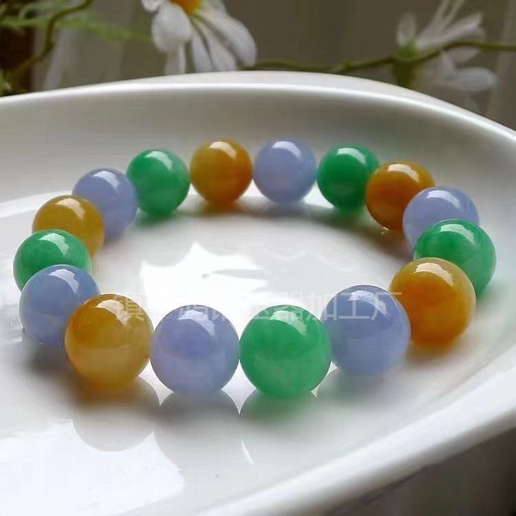 翡翠色三彩手链