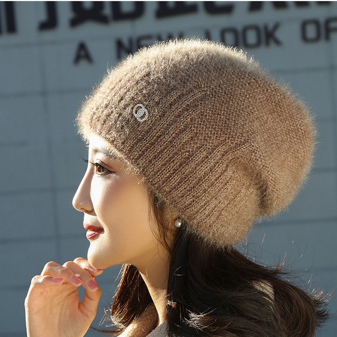 Autumn and Winter Large Head Circumference Fleece-Lined Thickened Knitted Wool Hat, Double-Layer Warm Squirrel Fur Hat, Slouchy Beanie