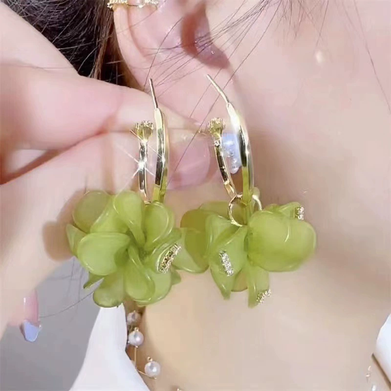 Earrings, European style, crystal‑encrusted diamond‑look, lightweight, multiple designs
