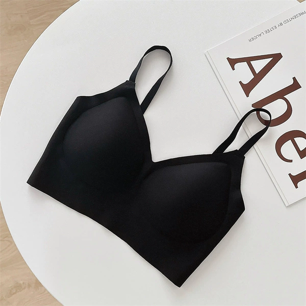 Elegant black (V -neck)