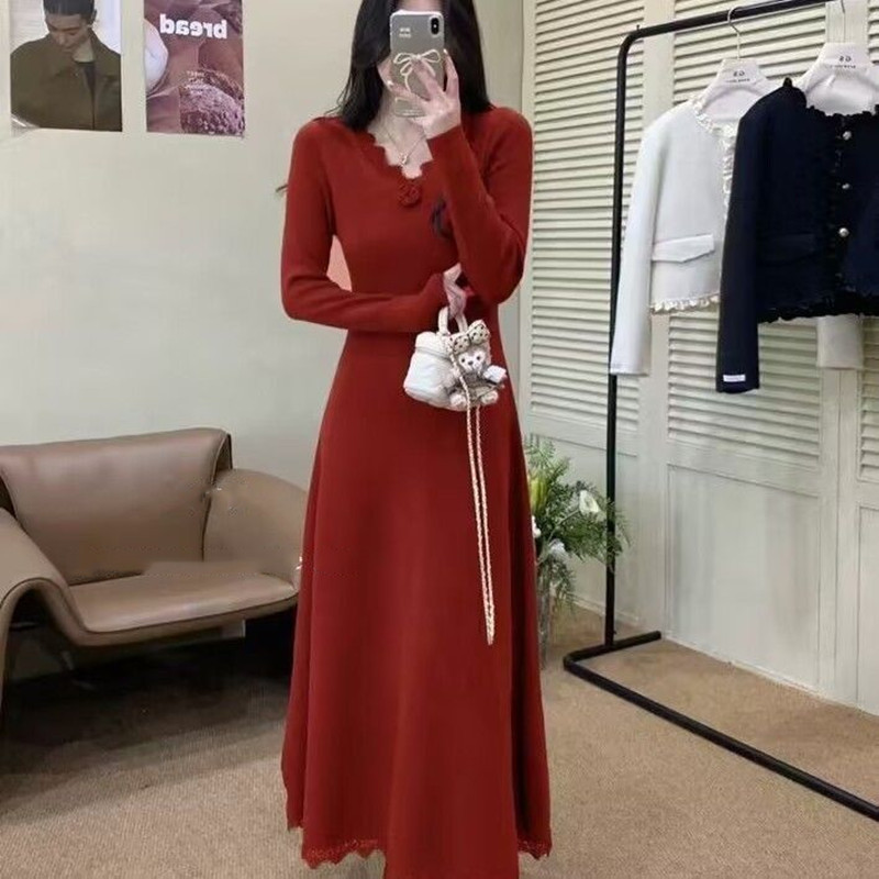 秋冬新款温柔收腰修身显瘦内搭过膝长裙子蕾丝边花朵针织连衣裙女|undefined