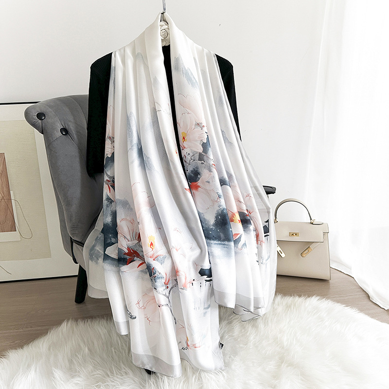 Nueva bufanda de seda para mujer nueva bufanda de playa con chal de satén de seda fina bufanda de viaje decoración de moda bufanda de seda de imitación de todo fósforo