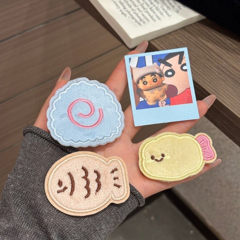 Cute Food-Themed Hair Accessories, Same Style as on Xiaohongshu, Bangs Stickers, Hair Clips, Magic Stickers, Fried Shrimp, Taiyaki, Fish Boards, Creative Hair Ornaments