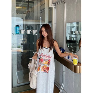 �n��chic&middot;���e�ٴͨ�D��ӡ���B��ȹŮ�b�ļ������@�ݵ���ȹ��