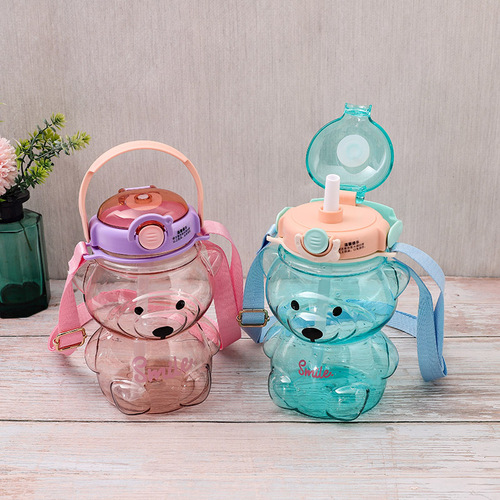 Hobbyist Large Capacity Cute Cartoon Bear Plastic Water Cup Fashionable Portable Plastic Straw Cup Manufacturer Wholesale