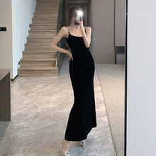 2025春夏新款法式复古黑色吊带金丝绒连衣裙女包臀裙高级感长裙潮