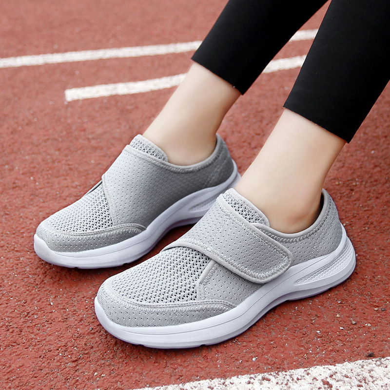 demi-season lightweight breathable sneakers for walking