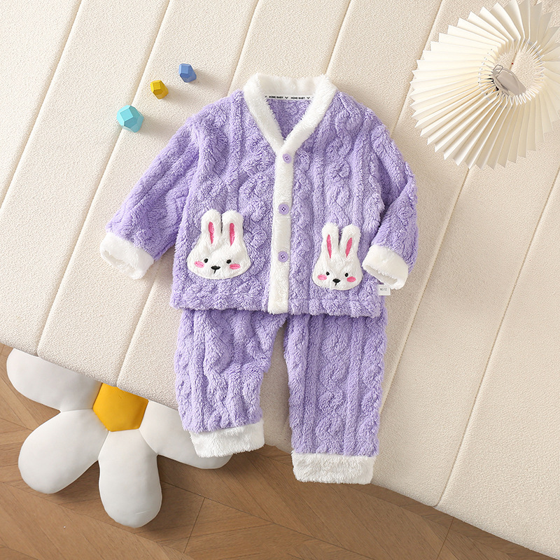 Otoño e invierno para niñas, franela gruesa, estilo princesa, tesoro femenino, dibujos animados de estilo extranjero, traje de servicio a domicilio de conejo cálido de felpa
