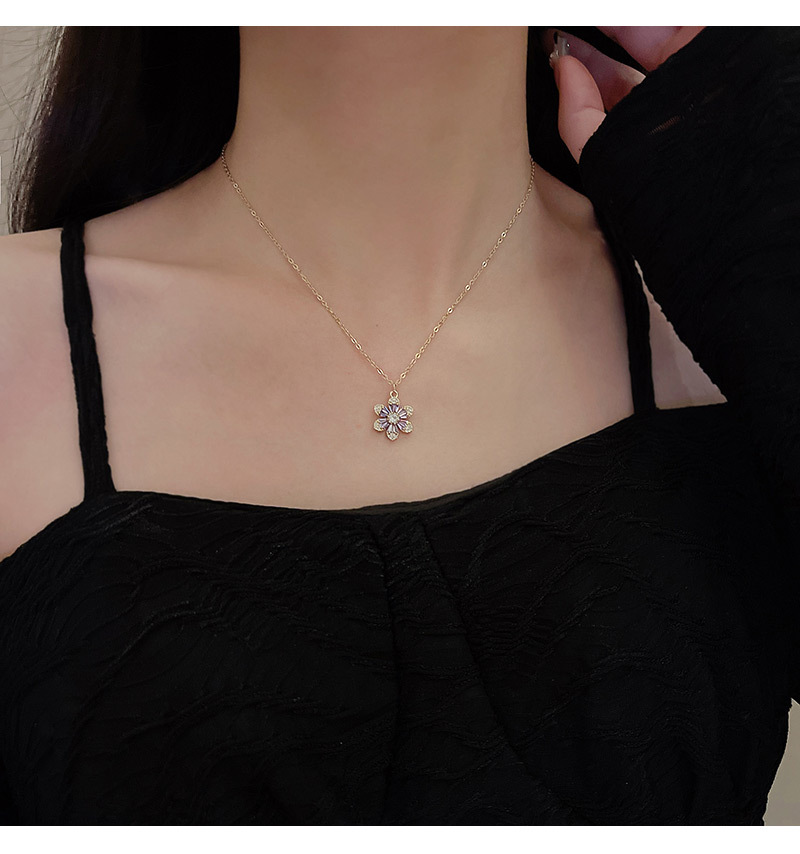 Fashion Snowflake Titanium Steel Plating Zircon Pendant Necklace