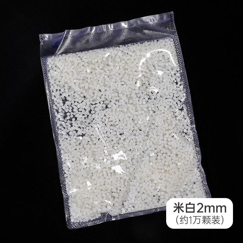 Manicuría semicircular con base plana de perlas decoraciones de arroz blanco puro blanco brillante no se desprende de la piel joyas de manicuría 11 mil paquetes al por mayor