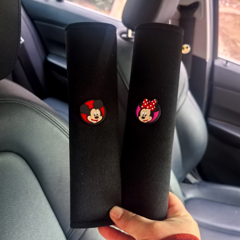 Cubierta de hombro con correa de coche Cubierta protectora de hombro de mujer de coche de dibujos animados lindo Four Seasons General Car Supplies Decoration