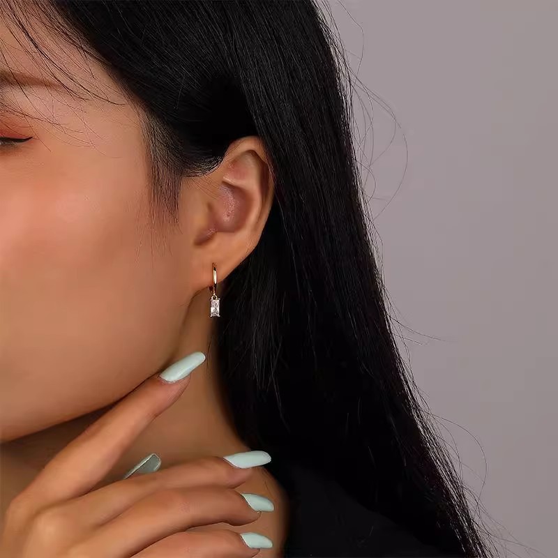 925 plata esterlina pendientes de zircón de color mujer Europa y América ligera de lujo cuadrados pendientes temperamento in pendientes pendientes de orejas
