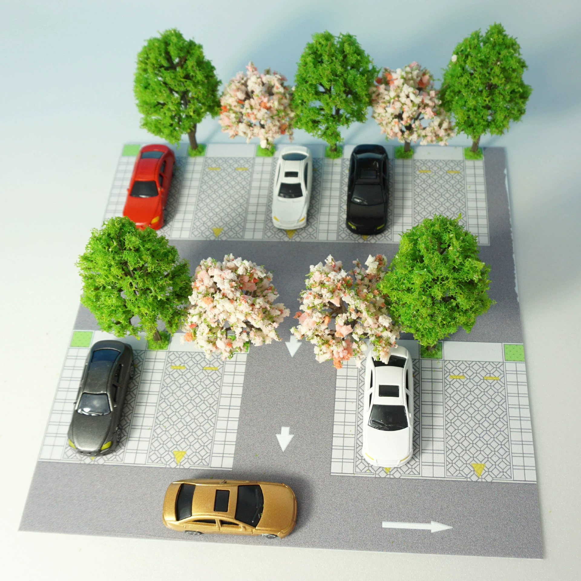 Детский родитель-ребенок Деятельность ручной работы DIY Материал Пакет Городская парковка Модель Изготовление модели автомобиля Дисплей Сцена