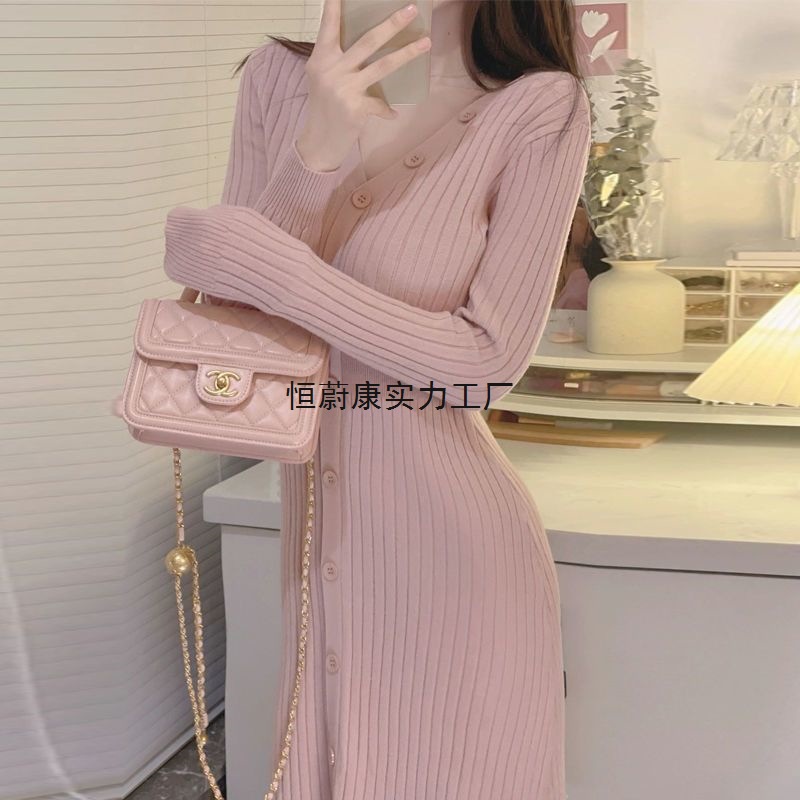 2025年新款打底毛衣裙超好看感女人味小香风针织连衣裙秋冬季