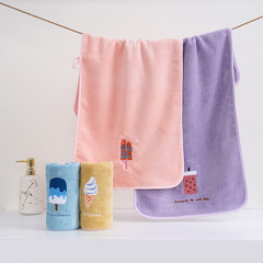サンゴの毛の刺繍のタオルの卸売りの家庭用は毛の吸水性が強くて、厚くて柔らかい肌を厚くします。