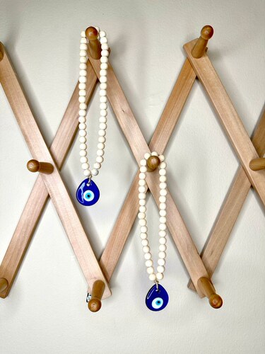 Simple Nordic style wooden beads blue eye pendant devil's eye car interior pendant special wall interior decoration