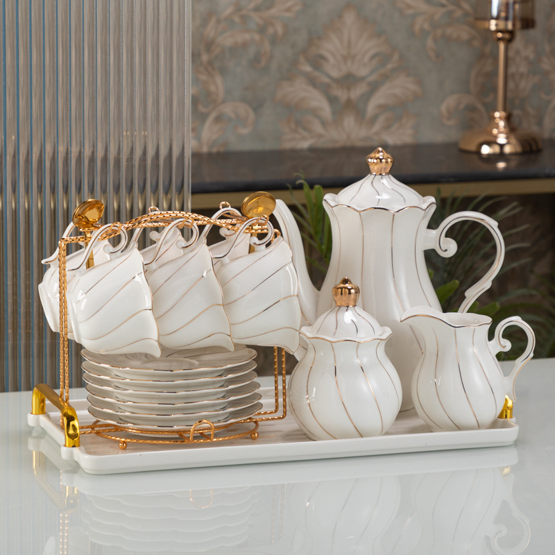 Nórdico de oro ligero lujoso Feng Shui conjunto de tazas de cerámica hervidor de agua set de regalos con bandeja transfronteriza