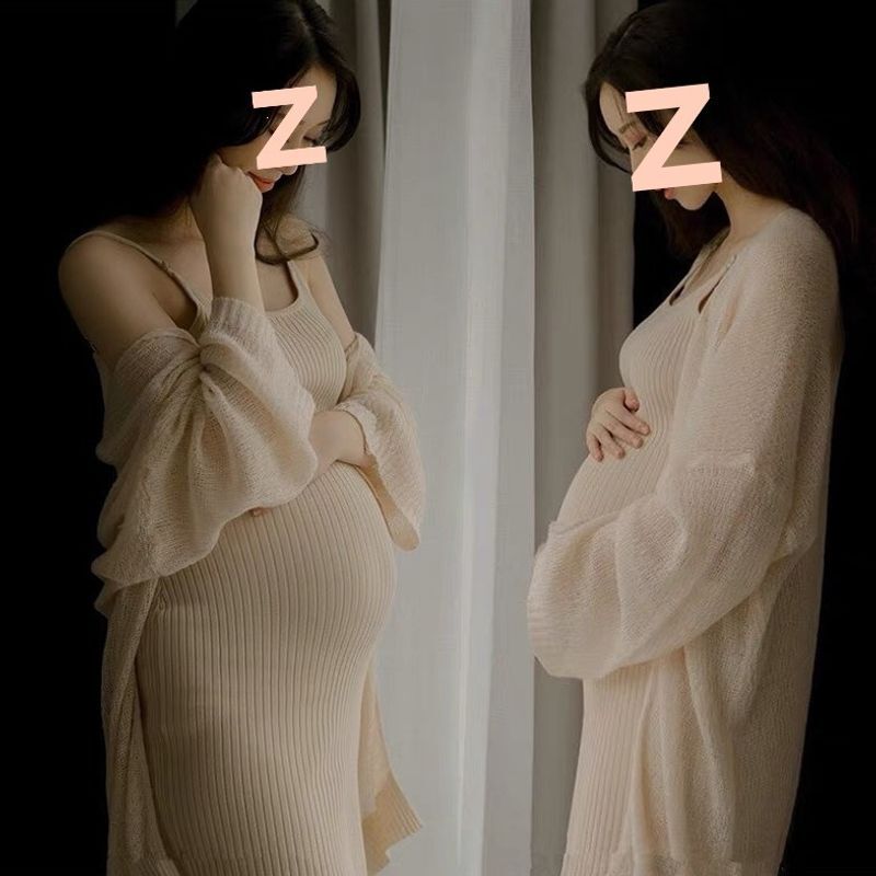 New and stylish maternity photography outfits, featuring a beautiful and artistic aesthetic, perfect for pregnant women's photoshoots and posing for pictures New and stylish maternity photography outfits, featuring a beautiful and artistic aesthetic, perfect for pregnant women's photoshoots and posing for pictures