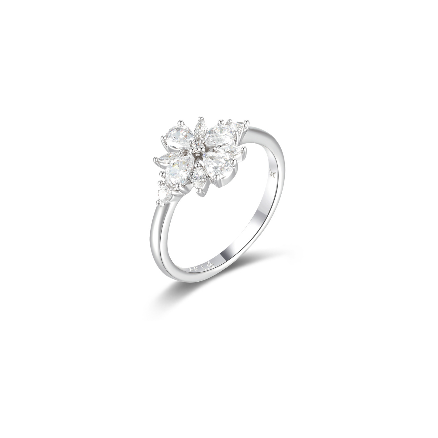 Xuping temperamento elegante anillo de flor simple incrustado zircon anillo de aleación de cobre nicho diseño dulce joyería