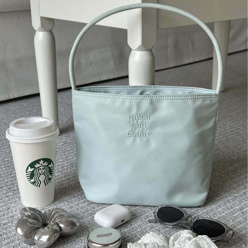 Korean Much and Eboy2026 Popular Bucket Bag for Women, Simple and Versatile Handbag, Nylon Underarm Bag