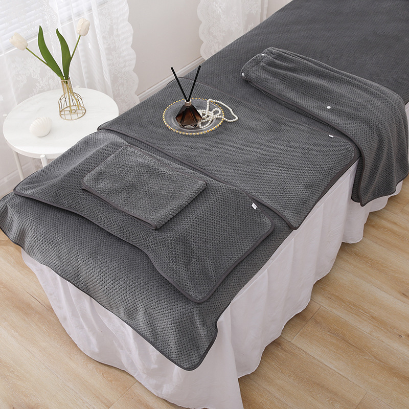 Beauty Salon Pineapple Check Coral Velvet Towel Large Bath Towel Skin Management Turban Bed Towel with Hole Can Be Used as Logo