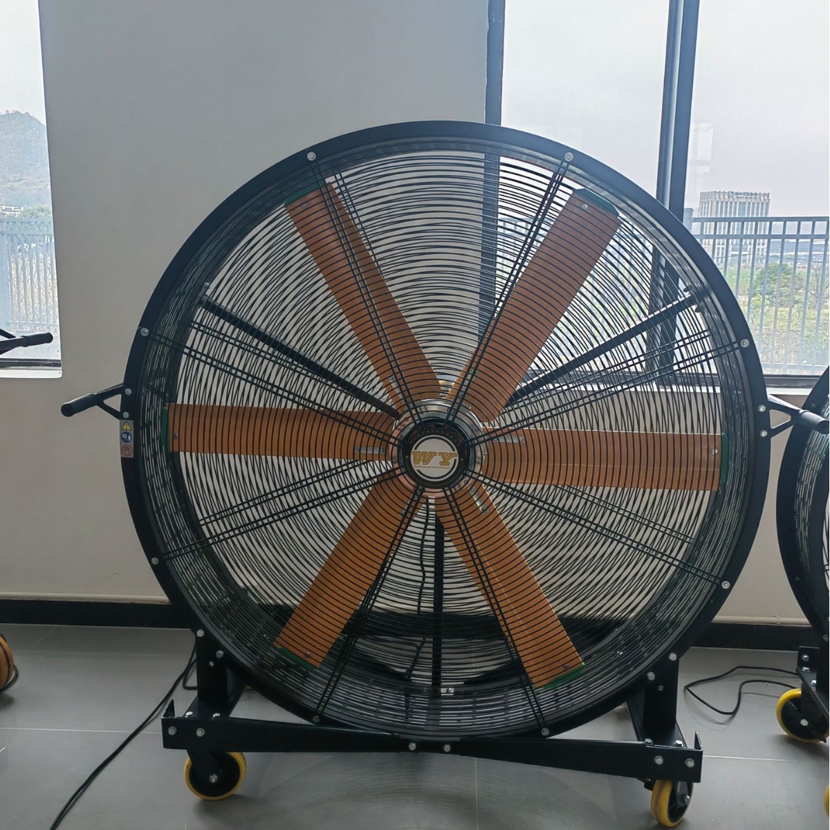 炜宇无刷直流工业风机直径0.9米至2米车间铝叶片圆筒风机网格风机