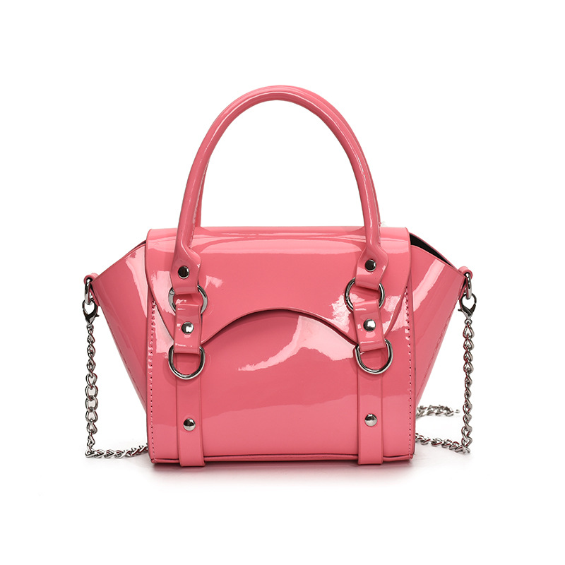 Bolsa de hombro de tendencia coreana para nichos de nicho punk europeo y americano bolsas de mano de cuero lacado de color sólido bolsas de cadena mini para niños
