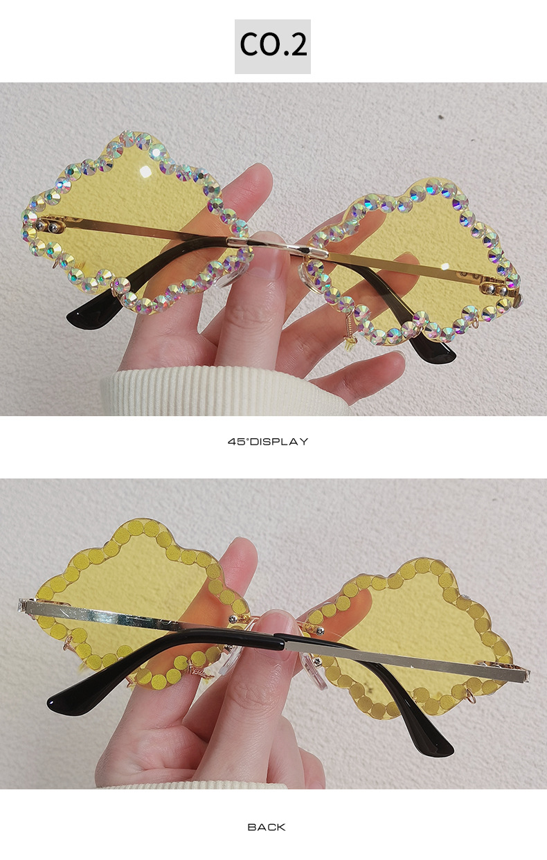 Special-Shaped Mirror Glasses Style Party Occasion Clouds Pattern Original Design Clouds PC UV400 Protection Special-Shaped Mirror Diamond Full Frame Women's Sunglasses