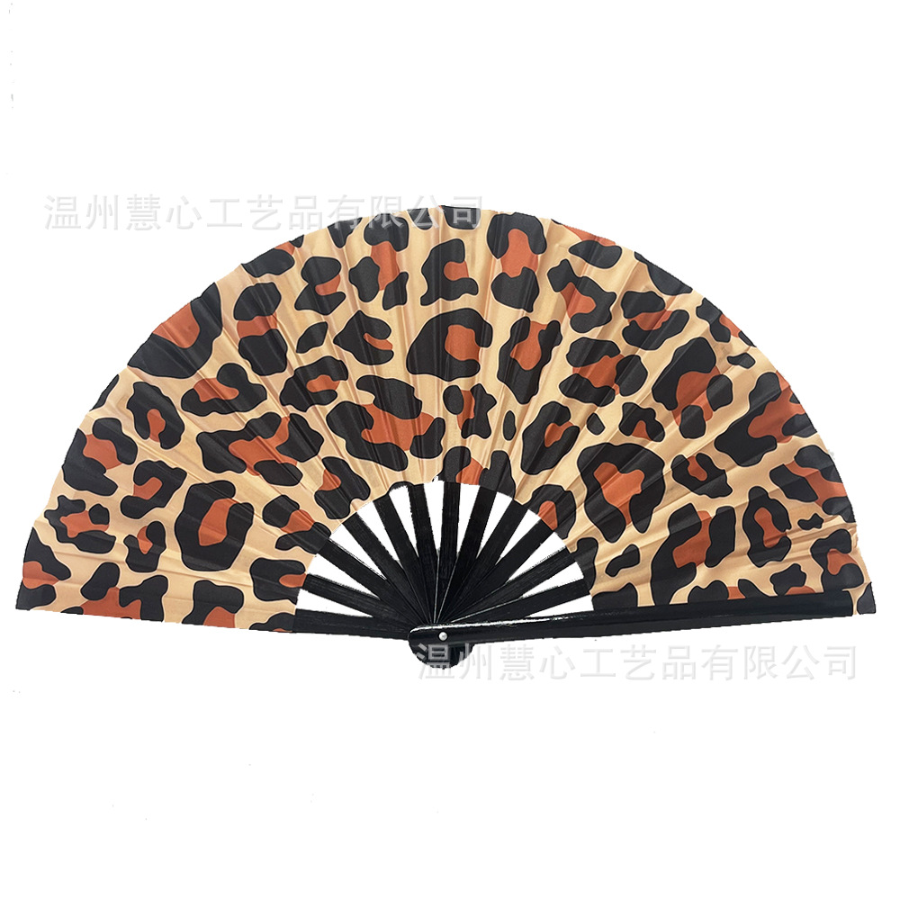 갈색 표범 무늬(대나무)