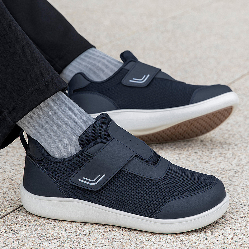 Elderly Women's Shoes 2026 New Cross-Border Casual Shoes for Parents, Comfortable and Lightweight Sports Shoes with Soft Soles for Middle-Aged and Elderly People, Spring Walking Shoes