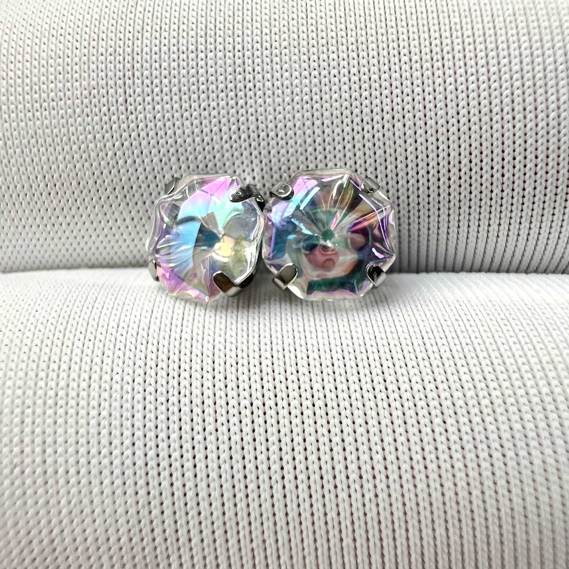 F136 Titanium Alloy Octagonal Jellyfish-Cut Zircon Earrings, G23 Titanium Ear Cartilage Studs, Claw Zircon Body Piercing Jewelry detail image 9