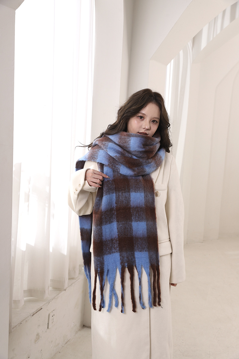 Écharpe épaisse en mohair automne-hiver 2024 avec atmosphère, chaleur haut de gamme, version coréenne polyvalente pour hommes et femmes_voghion.com