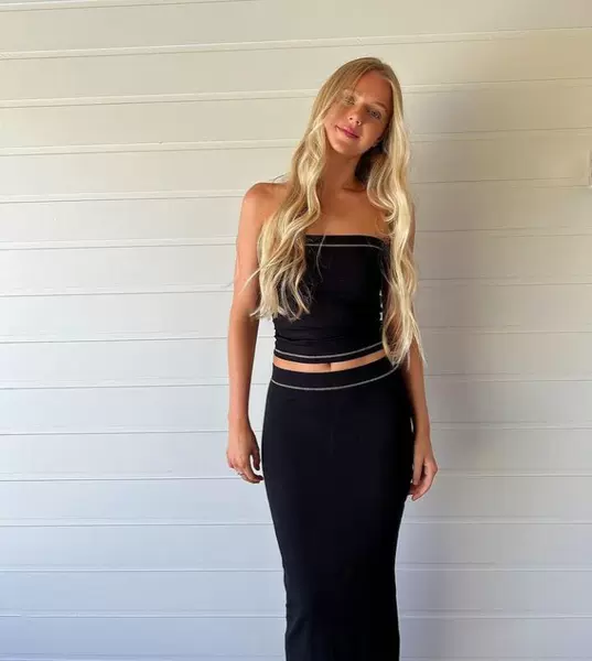 Black set