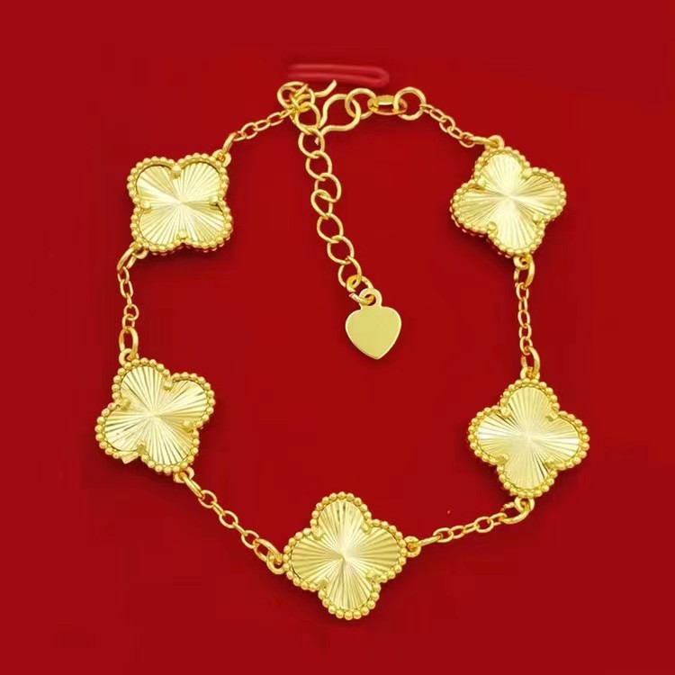 Tiktok Live Lucky Clover Bracelet for Women, Five-Petal Flower Jewelry, Manufacturer Supply Wholesale, Same Style Lucky Flower Language Bracelet