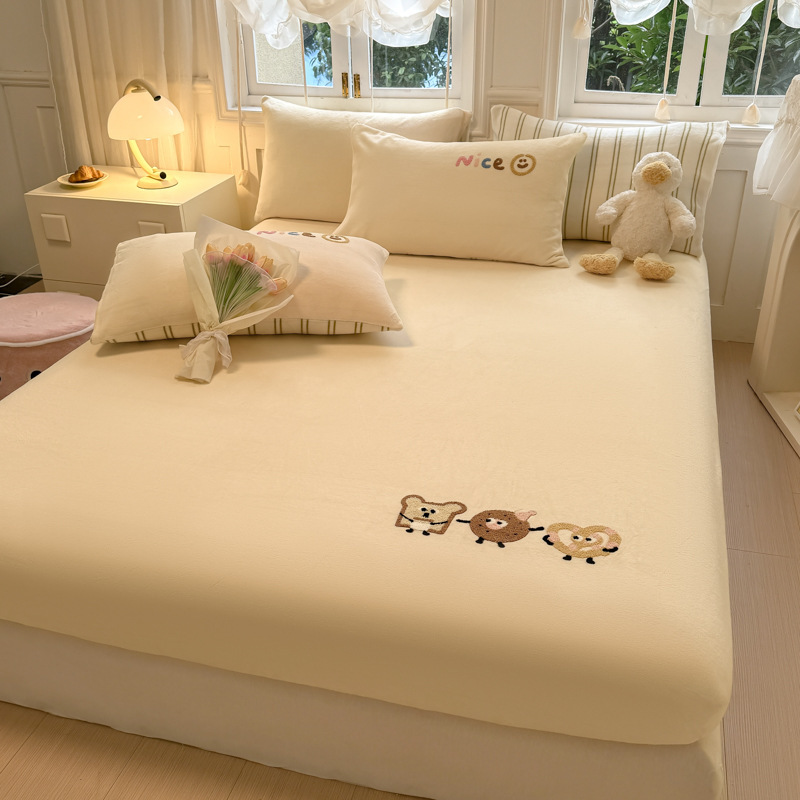 Class a Towel Embroidered Milk Velvet Bed Sheet Single Piece Fleece-Lined Coral Velvet Cartoon Bedspread Three-Piece Set Mattress Protector Cover