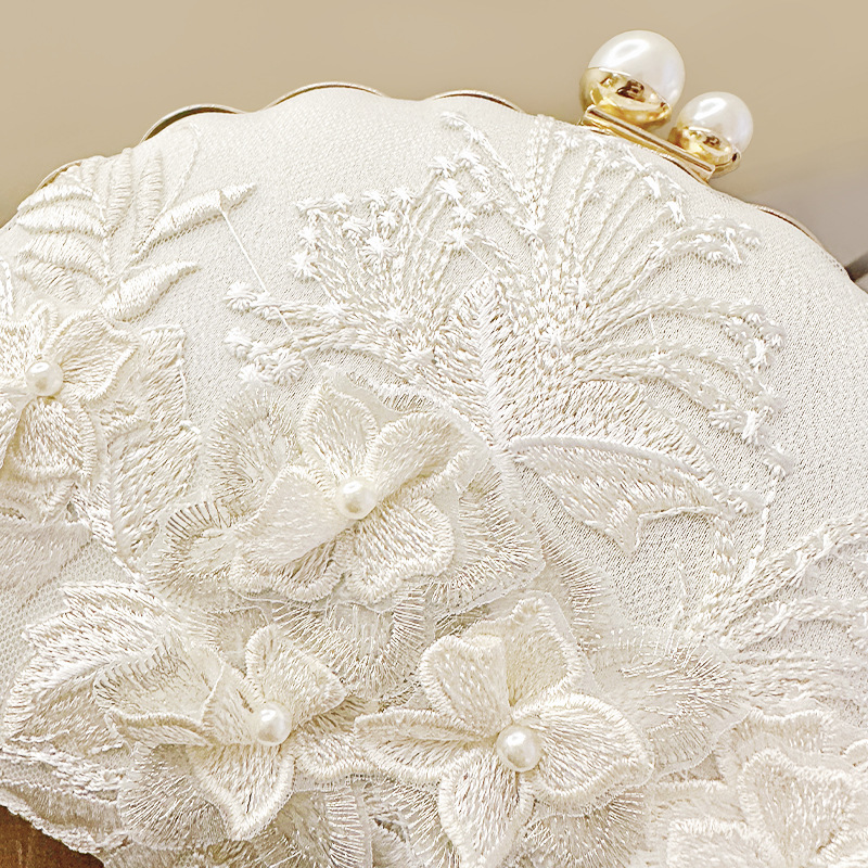Party Occasion Satin Material Women's All Seasons Satin Flower Elegant Shell Buckle Evening Bag