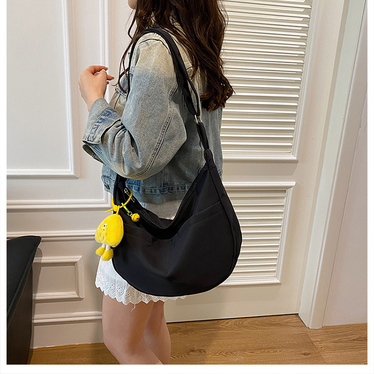 Simple solid-color canvas bag 2024 new style Japanese large-capacity single-shoulder dumpling bag, versatile for school and commuting crossbody bag undefined