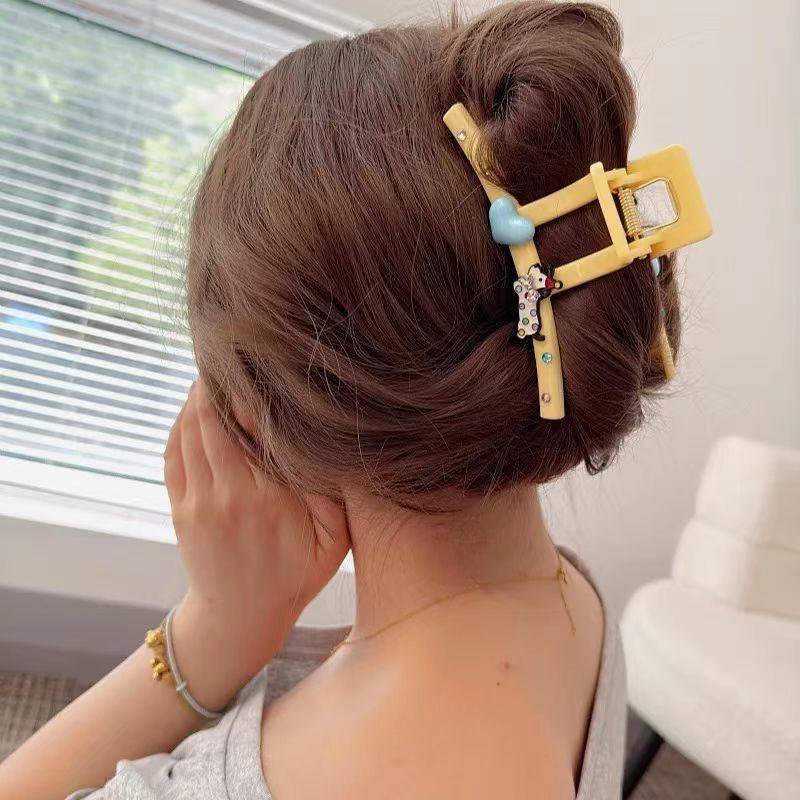 复古立体太阳花抓夹女2025新款后脑勺盘发鲨鱼夹半扎发氛围感发饰|undefined