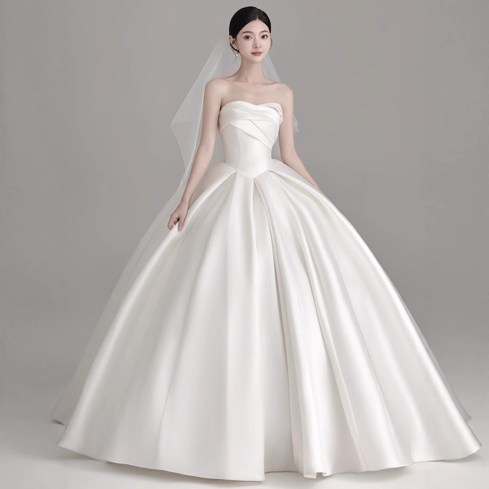 French-Style Strapless Light Wedding Dress for Brides, 2026 New Satin Main Gown with High-Quality Texture, Simple and Elegant Dress for Petite Figures