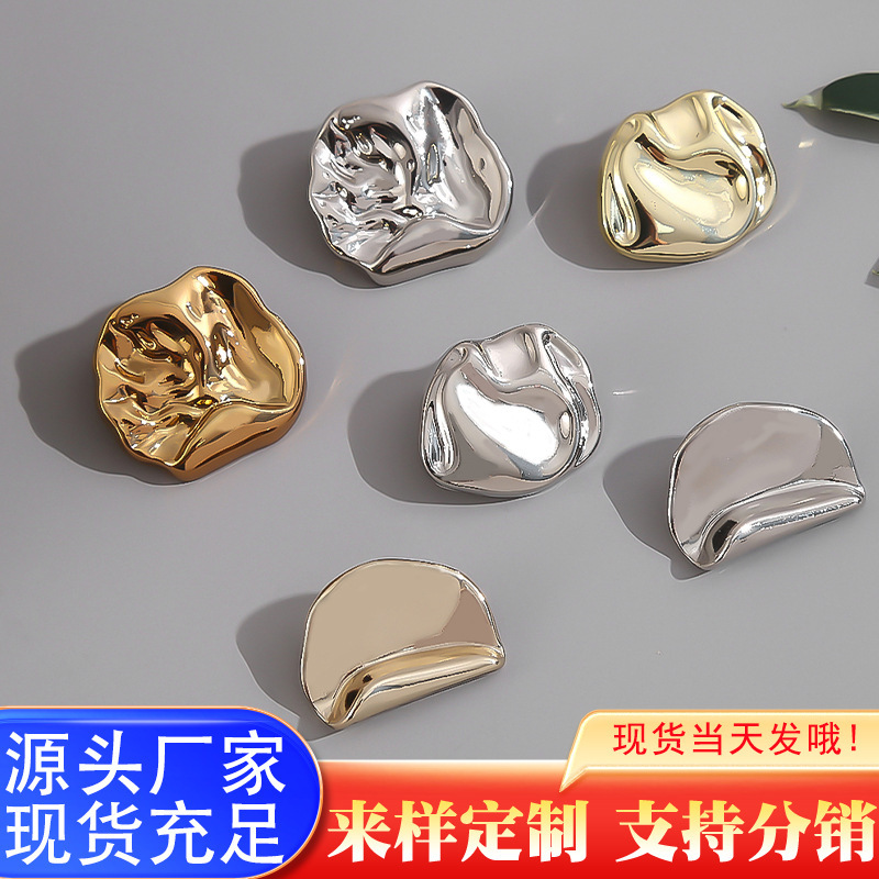 Manufacturer of Special-Shaped Metal Buttons, Irregular Concave and Convex Buttons, Outwear, Windbreaker Decorative Buttons, Woolen Coat Buttons Accessories Manufacturer of Special-Shaped Metal Buttons, Irregular Concave and Convex Buttons, Outwear, Windbreaker Decorative Buttons, Woolen Coat Buttons Accessories
