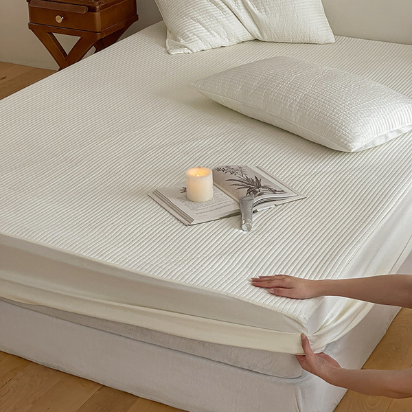 New High-Density Cotton Korean-Style Straight Stripe Quilted Cotton-Padded Fitted Sheet for Home Use, Non-Slip, Breathable, Wear-Resistant, Full-Coverage Bed Cover