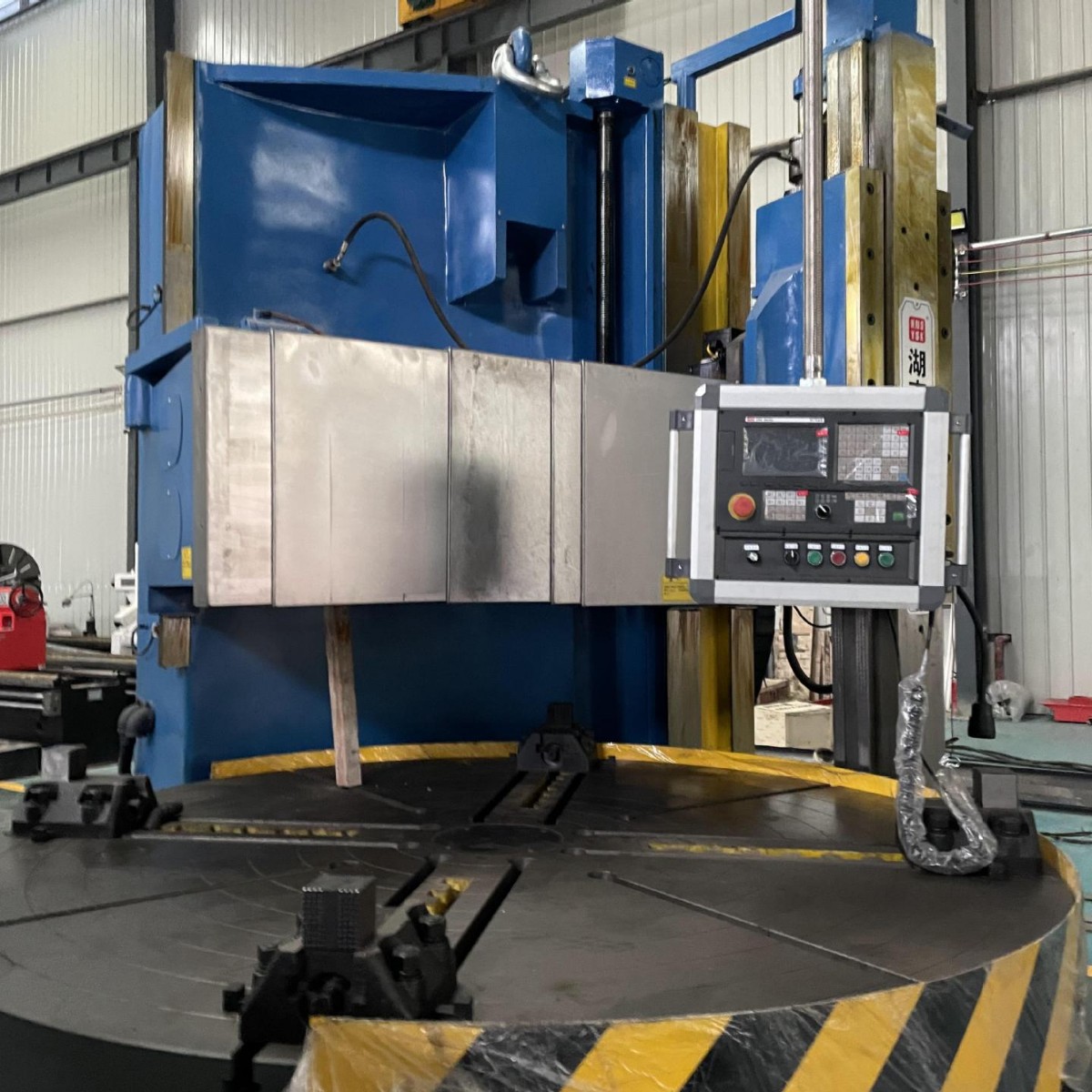 湖南沈一数控机床直供二手2.6米立车，重型立式车床法兰锻件