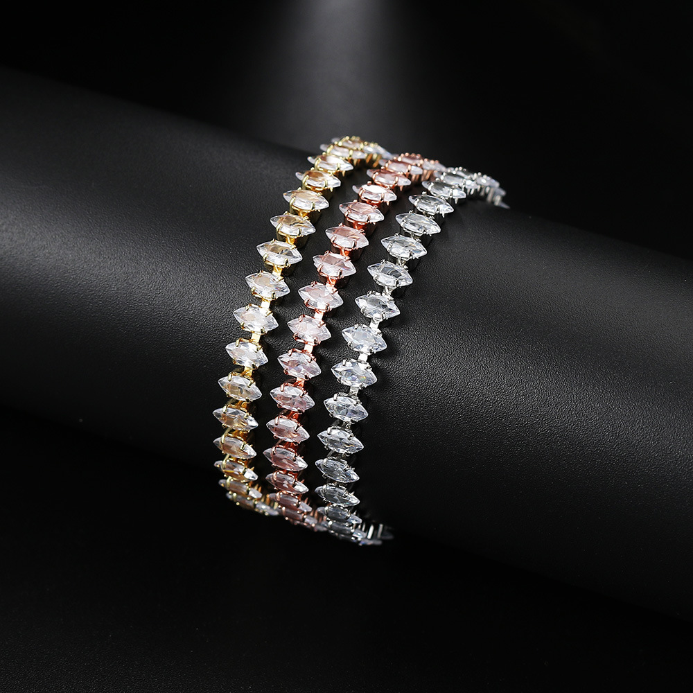 10g Weight Zircon Inlay Material Bracelets Classification 1 Piece Quantity Daily Occasion Copper Material Eye Pattern Women'S Gender Inlay Design Simple Style Style Simple Style Eye Copper Inlay Zircon Bracelets 1 Piece 10