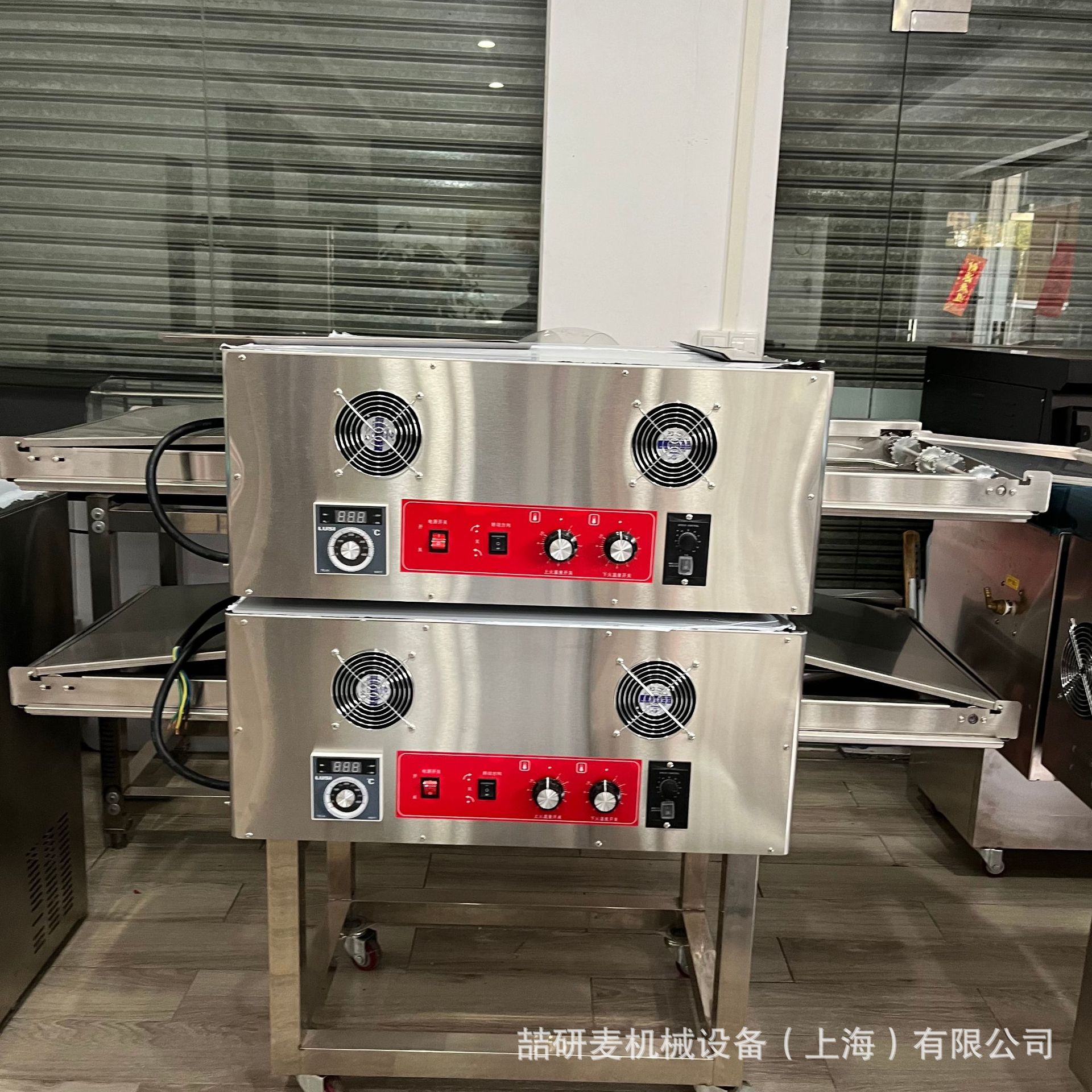 商用链式烤箱 烤面包胚汉堡胚比萨快速烤箱 履带式电热燃气烤炉