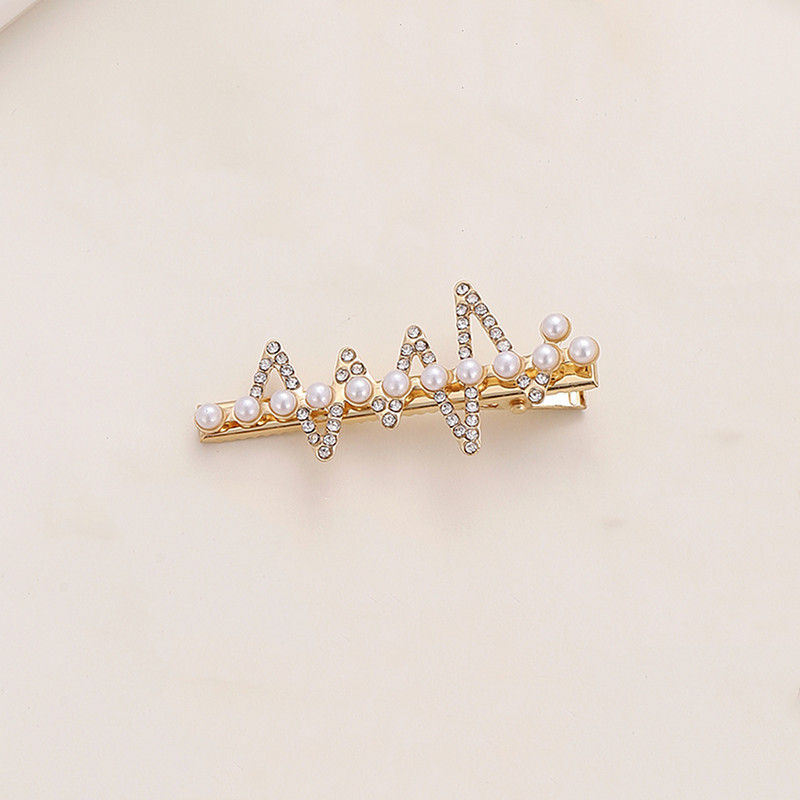 Heart Shape, Butterfly Pattern Sweet Heart Shape Butterfly Alloy Plating Artificial Pearls Rhinestones Hair Clip