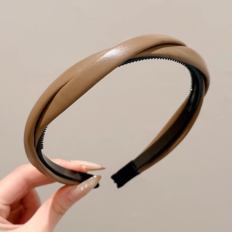 Cerebral alto trenzado banda de cabello mujer 2025 nuevo lavar la cara banda de cabeza dientes antideslizante presión tarjeta de cabello simple cabello tocado