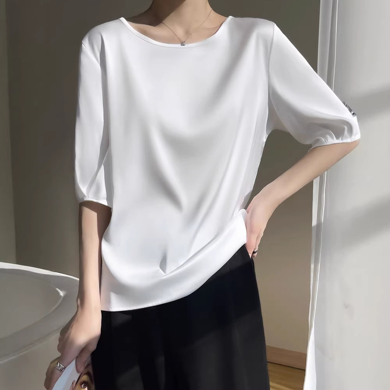Plus Size 2026 New Style Solid Color Round Neck Three-Quarter Sleeve T-Shirt for Women, Spring and Summer Satin Loose Slimming Thin Women's Top