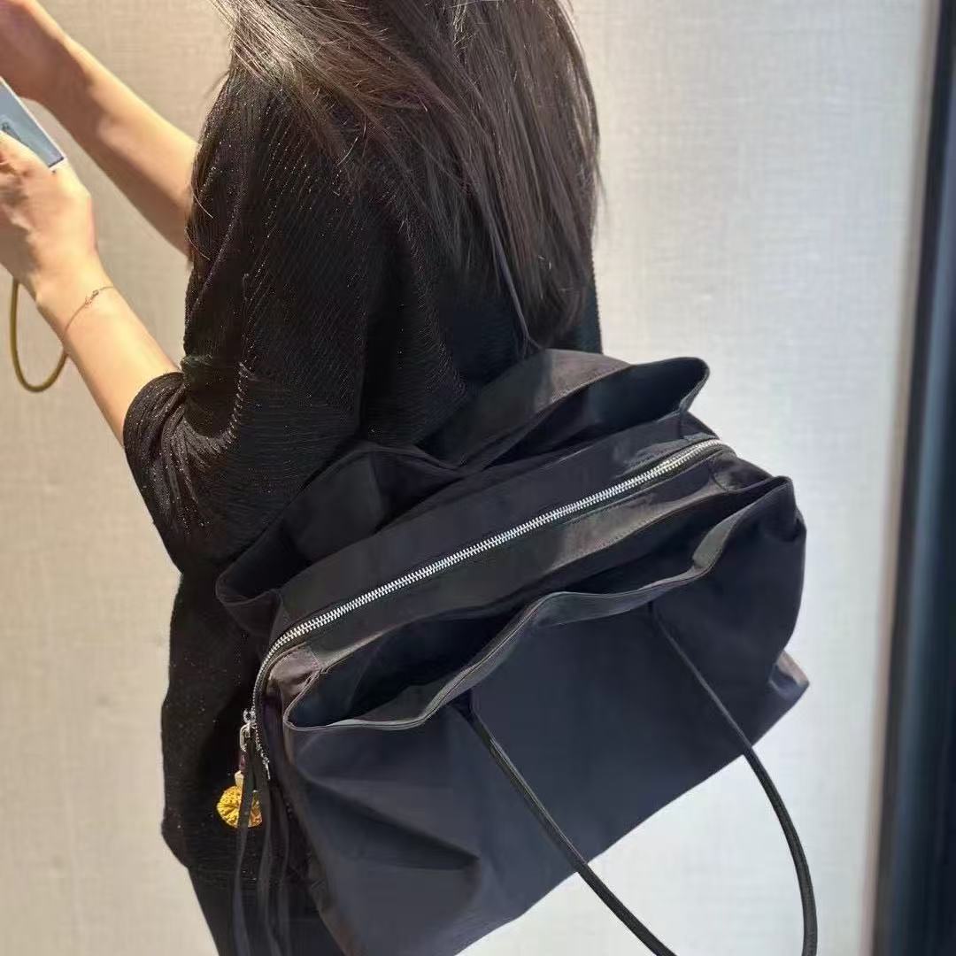 Black Minimalist Large Capacity Tote Bag, Multi-Compartment Waterproof Nylon Laptop Bag, Gym Bag, Unisex Handbag & Shoulder Bag - Thumbnail 3